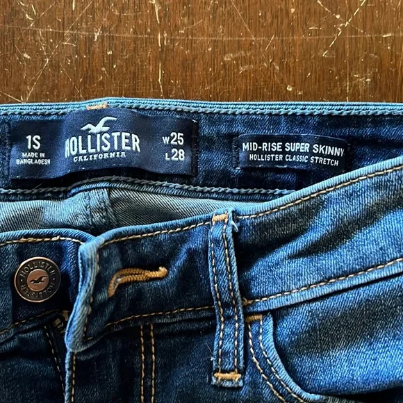 Hollister dark wash jeans mid rise super skinny 25 waist 18 length